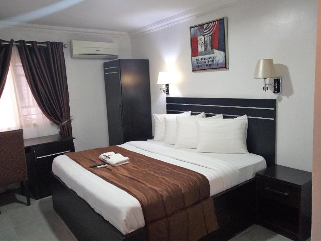 Presken Hotel K-One Place Lagos Kültér fotó