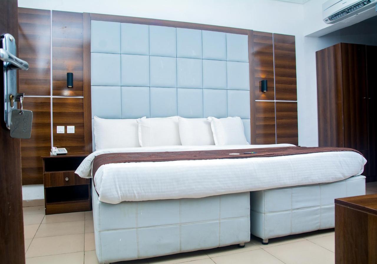 Presken Hotel K-One Place Lagos Kültér fotó