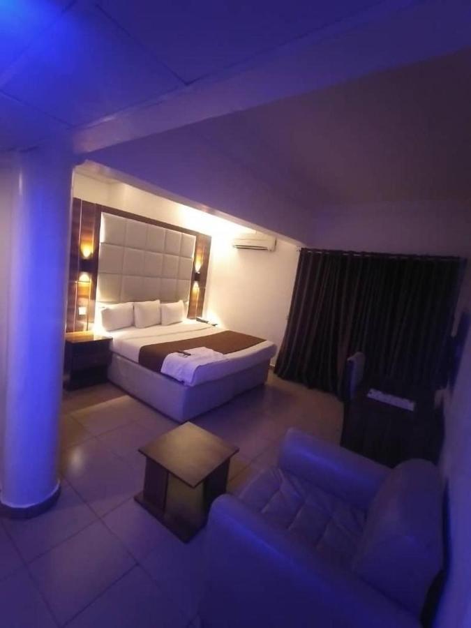 Presken Hotel K-One Place Lagos Kültér fotó