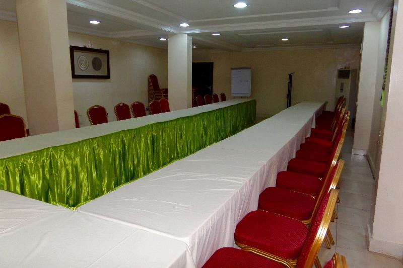 Presken Hotel K-One Place Lagos Kültér fotó