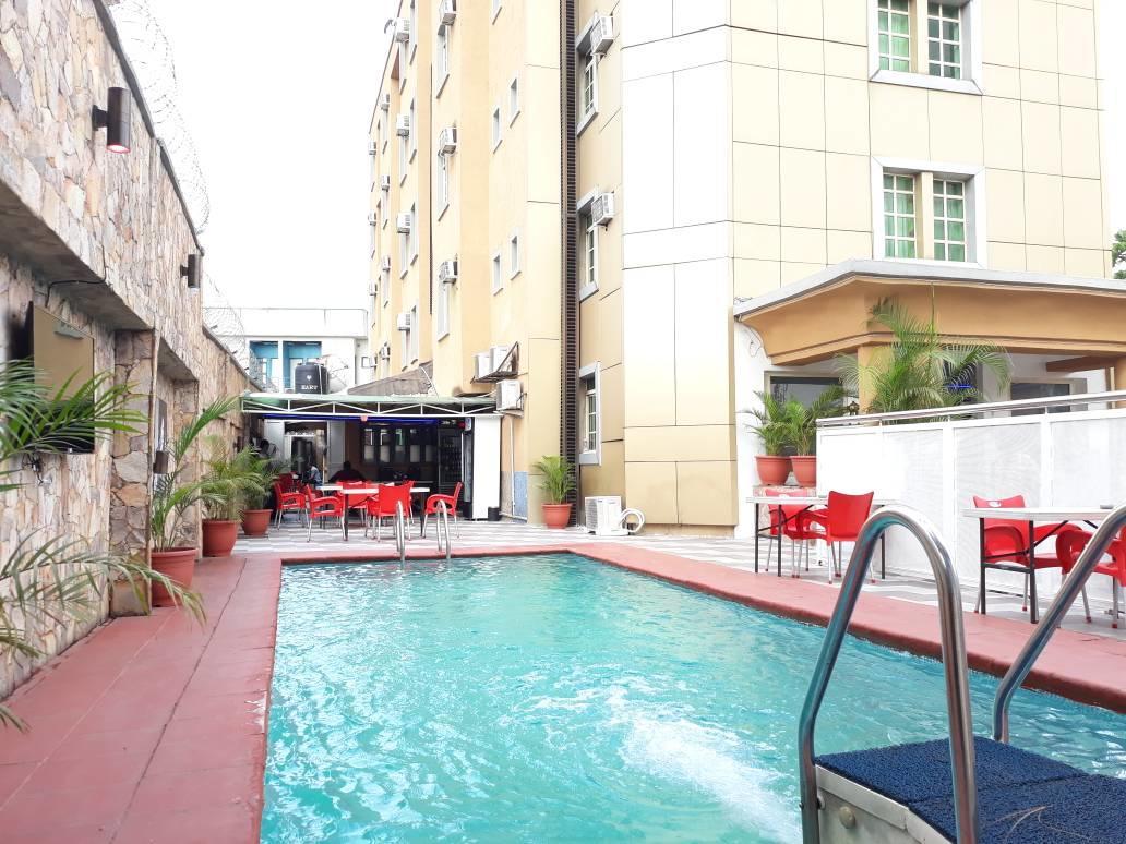 Presken Hotel K-One Place Lagos Kültér fotó